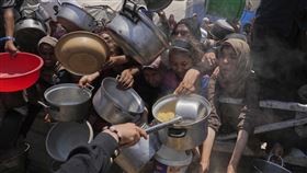 ▲加薩面臨嚴重人道危機。（圖／美聯社／達志影像）