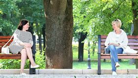 聊天。（示意圖／PIXABAY）