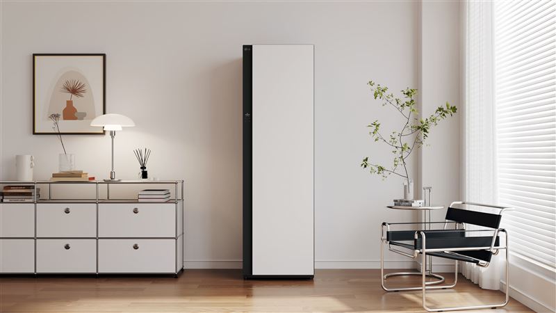 LG Styler蒸氣電子衣櫥第二代搭載雙重蒸氣衣物護理技術，可99%除菌 、除臭。（圖／品牌業者提供）