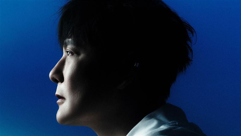 張信哲推出新單曲。(圖/潮水音樂提供)