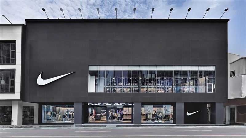 NIKE體驗店插旗逢甲商圈　NB 471玩心登場