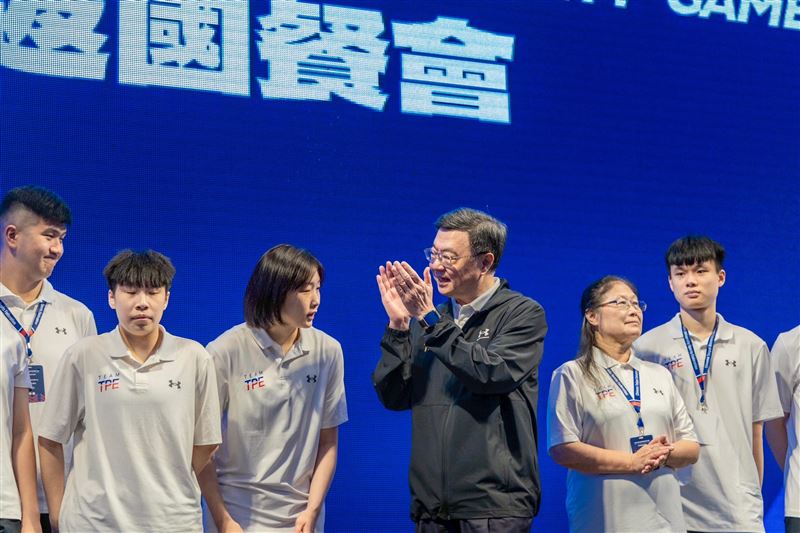 行政院長卓榮泰今（31）日出席2025年第32屆德國萊茵魯爾世界大學運動會代表團返國餐會。（圖／行政院提供）