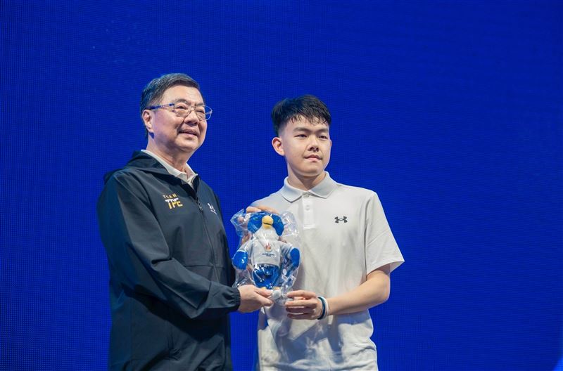 行政院長卓榮泰今（31）日出席2025年第32屆德國萊茵魯爾世界大學運動會代表團返國餐會。（圖／行政院提供）