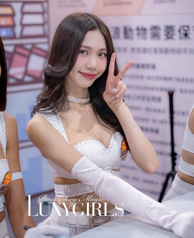 夏芝藉此經歷提醒其他女孩不要受害。（圖／翻攝自夏芝IG）