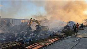 嘟嘟屋,銥熙無敵,火警,倉儲,電商（圖／翻攝畫面）