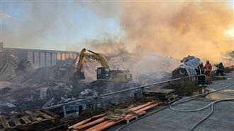 2電商桃園物流倉儲惡火燒光　超慘現況曝