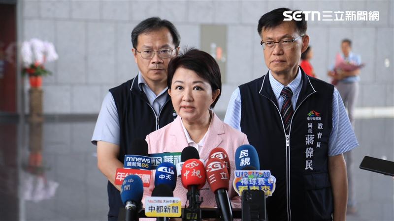 台中市長盧秀燕呼籲總統賴清德應專心國政,好好處理關稅危機。(圖/台中市府提供)