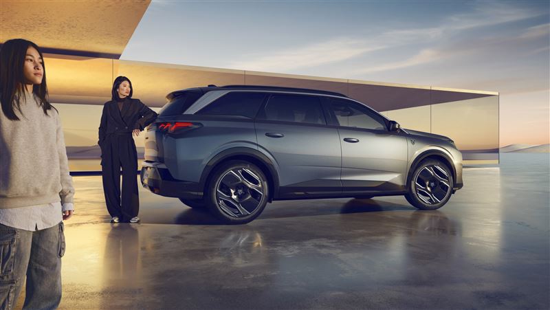 PEUGEOT 5008豪華休旅。(PEUGEOT提供)
