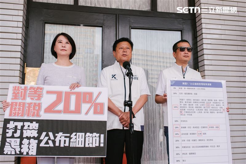 傅崐萁拋出，「很願意為了兩千三百萬人放下爭執，願意跟總統和民進黨同心協力」。（圖／記者楊士誼攝影）