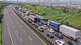 台中,車道,車速,事故,車流,國道,車禍,沙鹿,龍井,國道三號,追撞▲圖片描述。（圖／翻攝自1968APP）