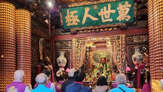 這位神尊鬍子會找長？越長越旺關帝廟神蹟