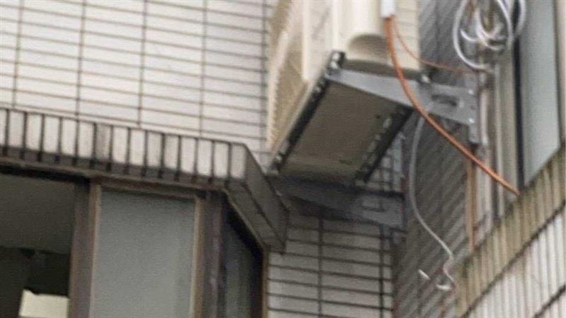 林口工人安裝冷氣因雨不慎墜樓 宣告不治
