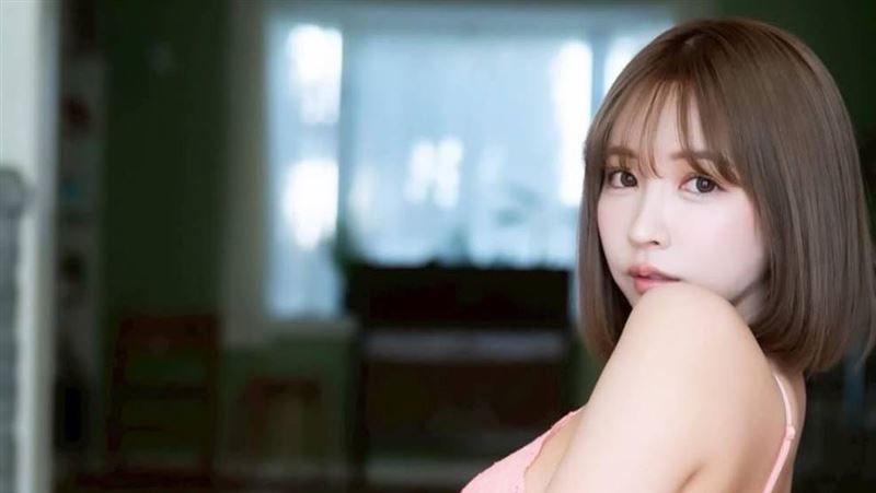 三上悠亞寫真破尺度 完整屁股蛋全都露出