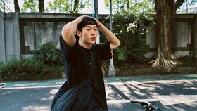 王大陸坐台下看許光漢表演。（圖／翻攝自IG @taluwang、@kuanghanhsu）