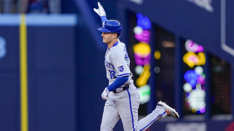 被賣到皇家首打席開轟　他成隊史第6人！