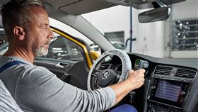 ▲福斯盛夏健檢回饋季、汽車保養、保修。（Volkswagen提供）。