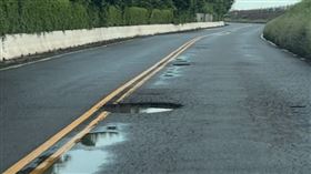 豪雨,災情,坑洞,爛路,彰化,爆胎,打滑（圖／議員賴清美提供）