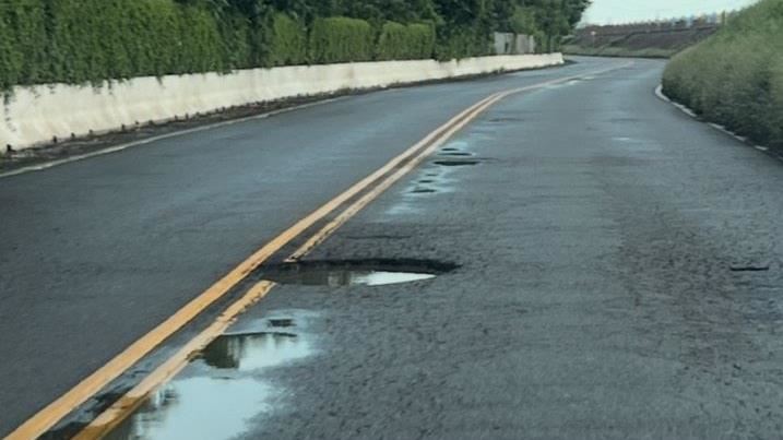 豪雨狂炸！彰化道路爆20坑洞…路過就爆胎