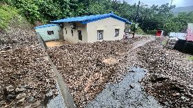 台東南迴7月雨量創紀錄　土石流衝入進