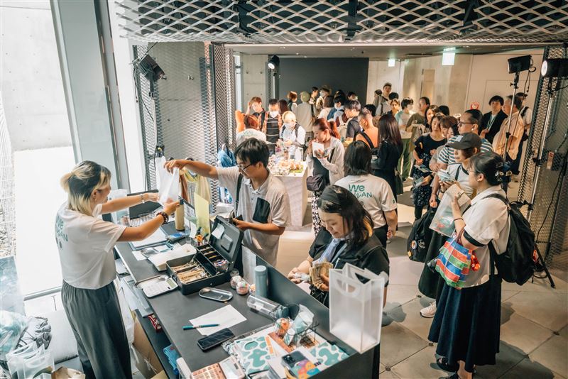 We TAIWAN吉祥物a-We初登大阪掀熱潮(圖/文化部提供)