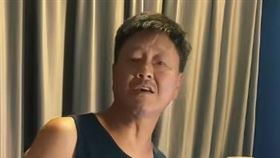 高明駿飆唱成名曲。（圖／翻攝自抖音）