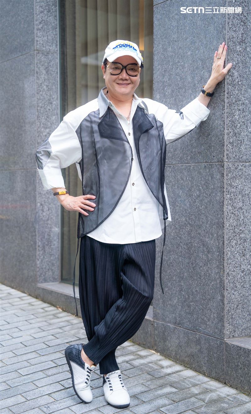 七郎推出新專輯,接受三立新聞網專訪。(圖/記者趙于瑩攝影)