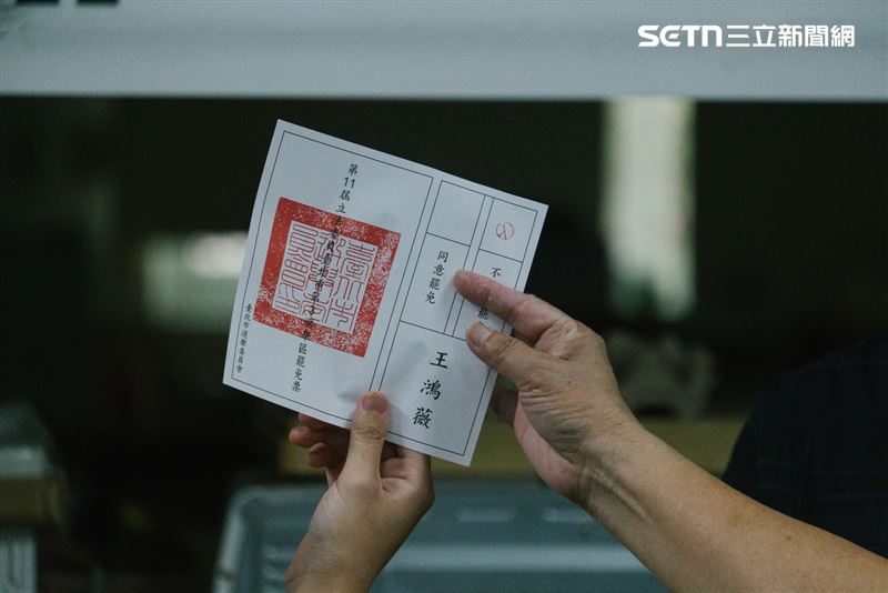 不只726，本月23日還有7件罷免案與核三公投將一起舉行，圖為7月26日王鴻薇罷免案開票情形。（圖／記者楊士誼攝影）
