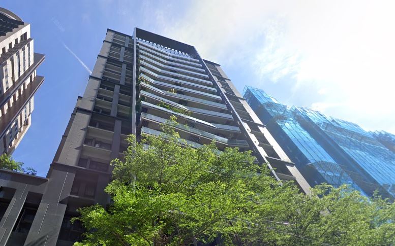 創盛號倒閉後，老闆位在新莊頭前重劃區的豪宅「合康天賦」也淪為法拍。（圖／翻攝自Google街景）