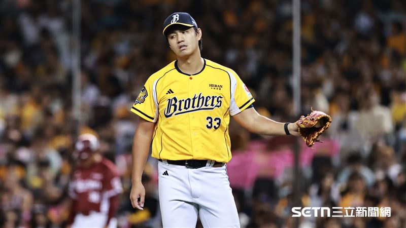 中信兄弟先發投手鄭浩均1局上掉3分。(圖/記者劉彥池攝影)