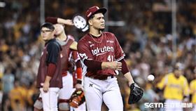 ▲中職36年例行賽，樂天桃猿先發投手威能帝8.1局退場。（圖／記者劉彥池攝影）