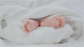 冷凍31年姊已成人母！全球最老嬰兒出生了