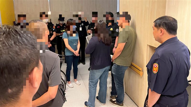 高雄左營區博田醫院,遭20名黑衣人闖入亂砸。(圖/資料照)