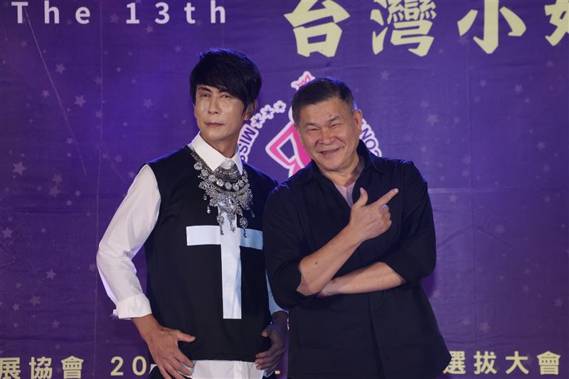 藝人澎恰恰與舞蹈老師張勝豐出席「第十三屆台灣小姐選拔總決賽」。(圖/記者鄭孟晃攝影)