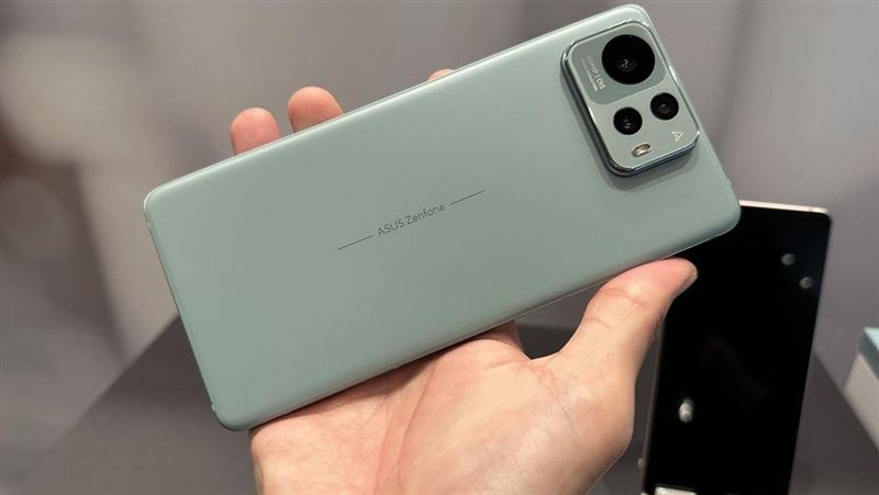 搶！華碩ROG Phone、Zenfone空機77折起