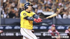 ▲中職36年例行賽，中信兄弟二壘手王政順炸裂2分砲。（圖／記者劉彥池攝影）
