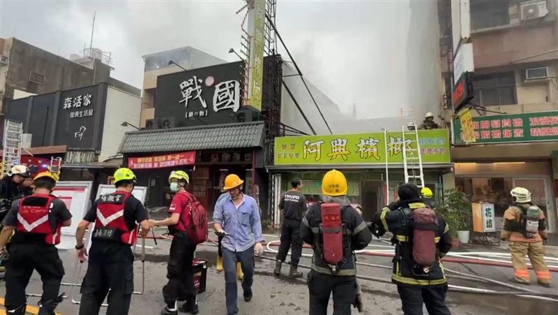 台南永康某連鎖火鍋店發生火警。（圖／翻攝畫面）