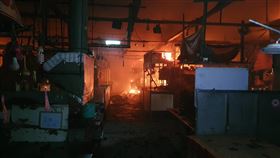 桃園,中壢,環中東路,黃昏市場,火警。（圖／翻攝畫面）