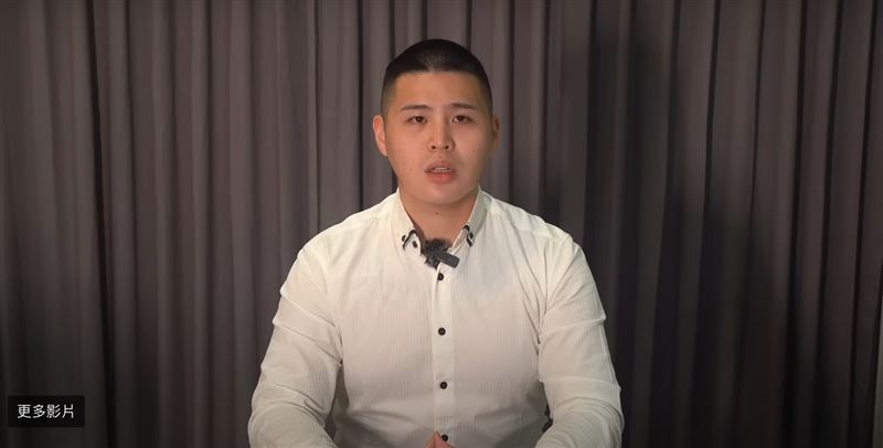 閩南狼曬出與八炯的對話紀錄,直言「納粹言論成了壓垮我的最後一根稻草」。(圖/翻攝自YT)