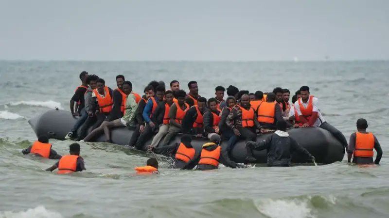 一艘搭載154名非洲移民的船隻在葉門外海沉沒，造成68人喪生，仍有74人下落不明。（圖／翻攝自X@Osint613）
