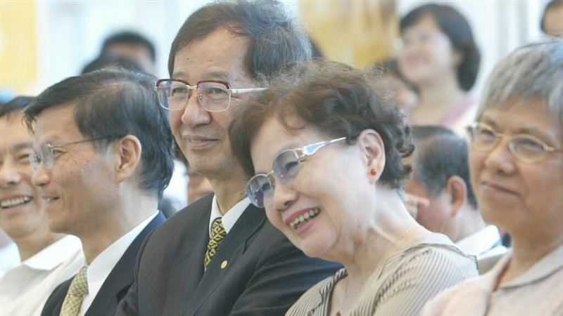李遠哲夫人吳錦麗逝享壽90歲　不辦追思會