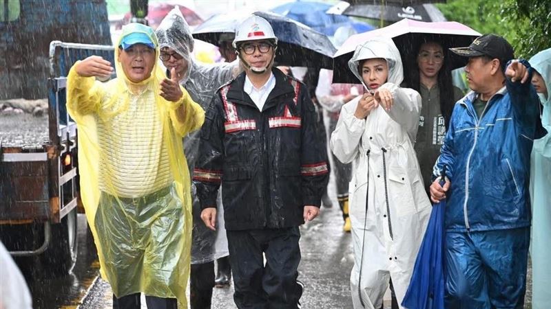 邱議瑩爭取0728豪雨納丹娜絲災後重建條例