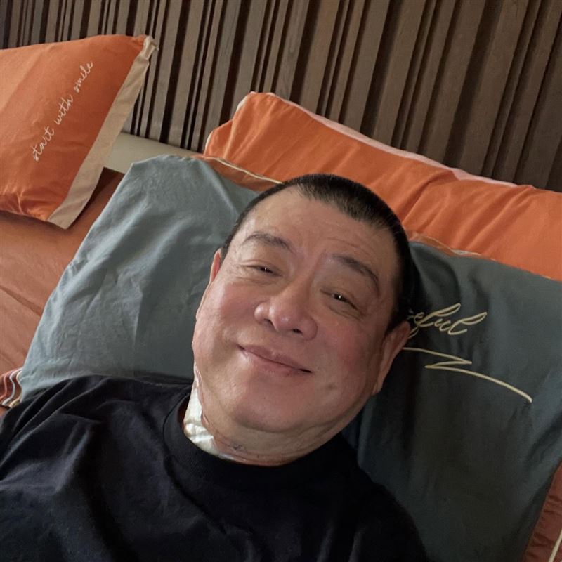 孫德榮突奉勸大家不要借錢給別人。(圖/翻攝自孫德榮臉書)