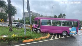 義大,高雄,客運,電桿,巴士,車禍,自撞