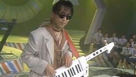 音樂人姜麟陳屍飯店被人發現。（圖／翻攝自韓網）