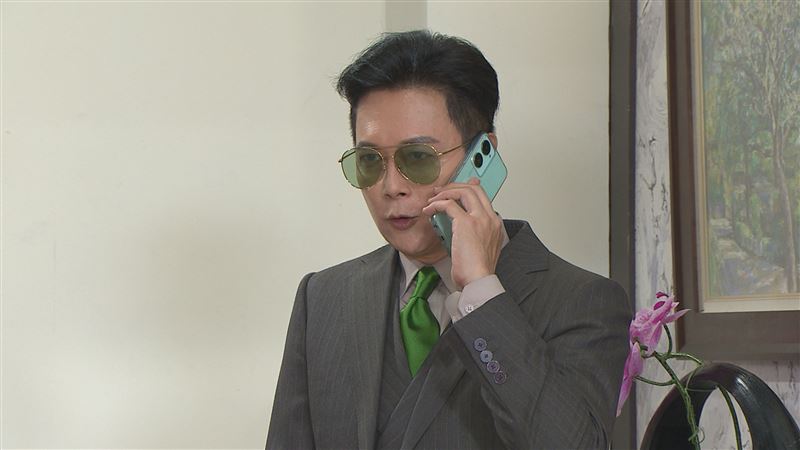 王燦為《好運來》演活大魔王陳曉剛,自我催眠入戲,邪氣演出嚇壞劇組。(圖/民視提供)