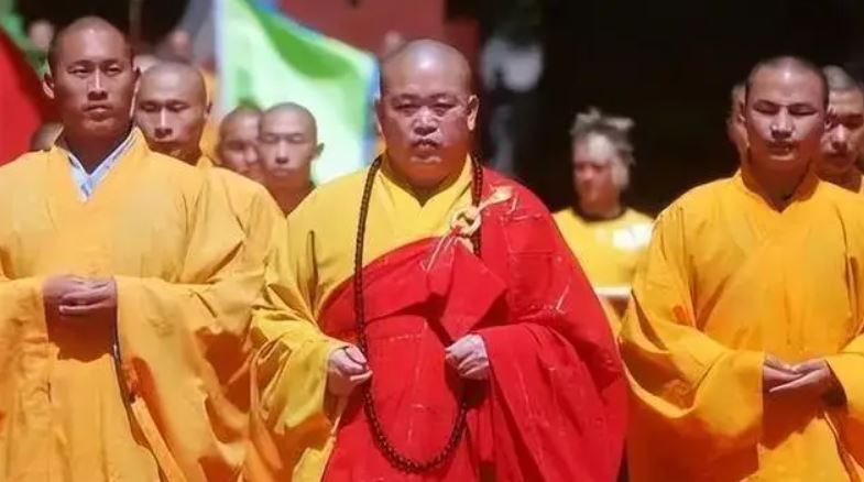方丈釋永信被抓後,少林寺驚爆「僧侶集體辭職」潮。(圖/翻攝自微博)