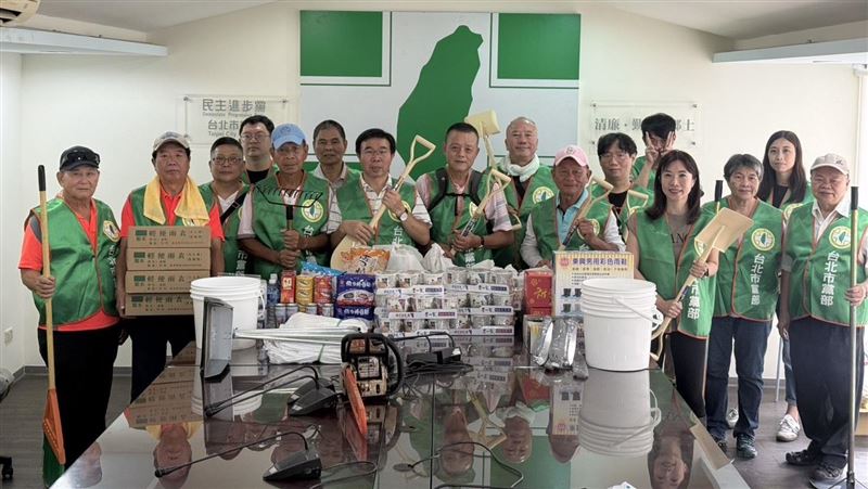 綠北市黨部志工團赴嘉義水上鄉　協助救災