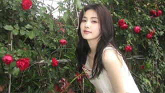 遭騷擾還被炫耀　白鹿凌晨接私生飯電話