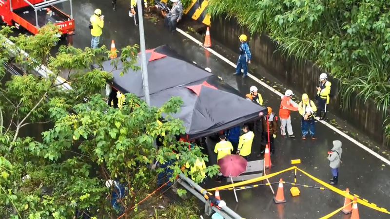 現場設立指揮站隨時應變任何狀況發生。(圖/翻攝畫面)