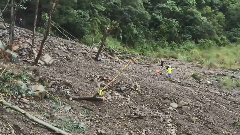 連續近10天的豪雨讓搜救難度變高。(圖/翻攝畫面)